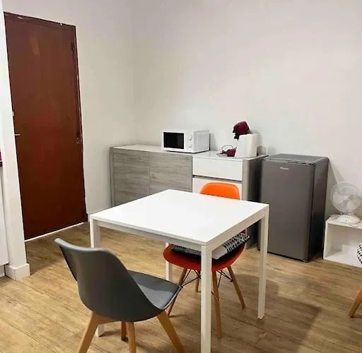 2 Room Flat