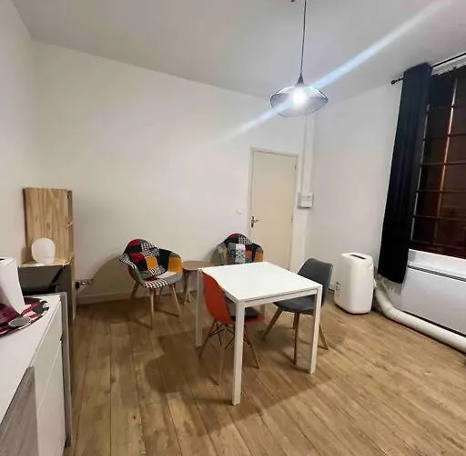 2 Room Flat
